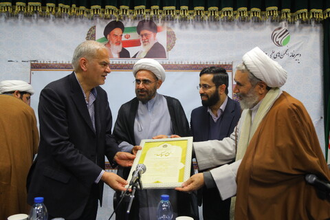 تصاویر/ اختتامیه مدرسه کاربست هوش مصنوعی در مطالعات قرآنی همراه با تجلیل از دکتر علیرضا طالب‌پور