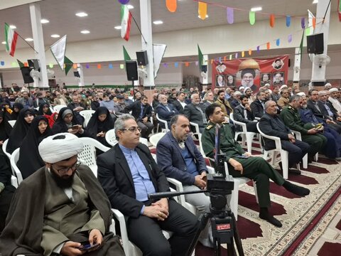 تصاویر/ اجتماع ارکان بسیج به مناسبت دهه فجر درآران و بیدگل