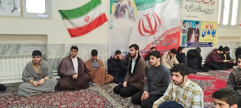 تصاویر جشن میلاد امام حسین(ع) و گرامیداشت ایام الله دهه فجر در مدرسه ولیعصر(عج)بروجرد