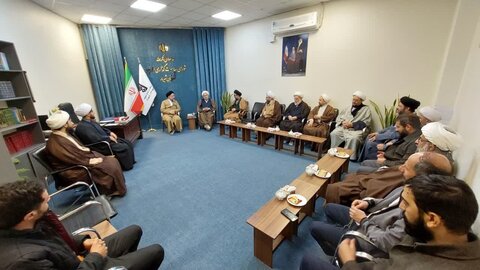 دیدار کادر مدرسه علمیه امام جعفر صادق علیه‌السلام با امام جمعه شهریار