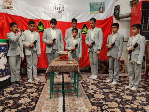 تصاویر/ محفل قرآنی در ایام الله دهه فجر در روستای نصرآباد جیرویه کاشان