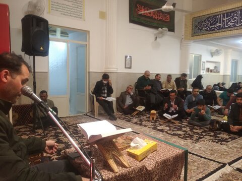 تصاویر/ محفل قرآنی در ایام الله دهه فجر در روستای نصرآباد جیرویه کاشان