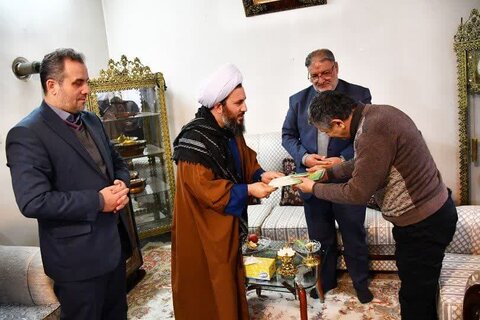تصاویر/ دیدار امام جمعه خوی با سه جانباز