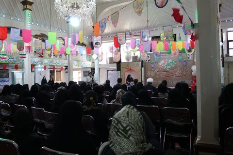 تصاویر/ همایش تبیین نقش زنان در پیروزی انقلاب اسلامی و حفظ دستاوردهای آن در ماکو