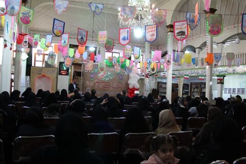 تصاویر/ همایش تبیین نقش زنان در پیروزی انقلاب اسلامی و حفظ دستاوردهای آن در ماکو