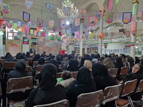 تصاویر/ همایش تبیین نقش زنان در پیروزی انقلاب اسلامی و حفظ دستاوردهای آن در ماکو