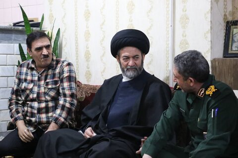 حضور امام جمعه اردبیل در منزل جانبازان اردبیل