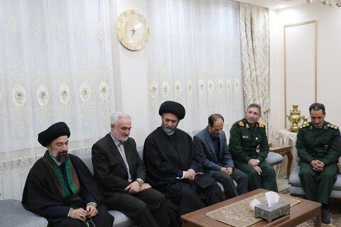 حضور امام جمعه اردبیل در منزل جانبازان اردبیل