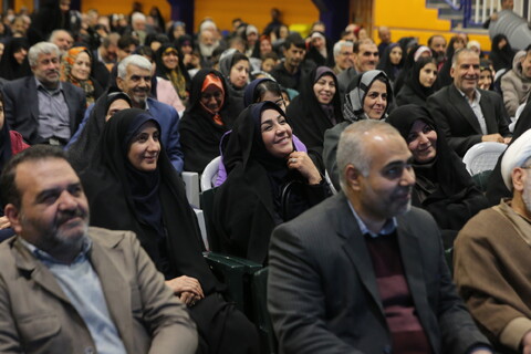 تصاویر / مراسم تجلیل از فرزندان نخبه شهدا ، جانبازان و ایثارگران اصفهان