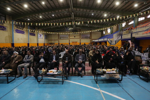 تصاویر / مراسم تجلیل از فرزندان نخبه شهدا ، جانبازان و ایثارگران اصفهان