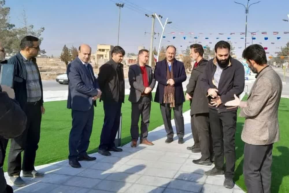 میدان شهید رئیسی در روستای علی‌آباد بخش مرکزی آران و بیدگل افتتاح شد