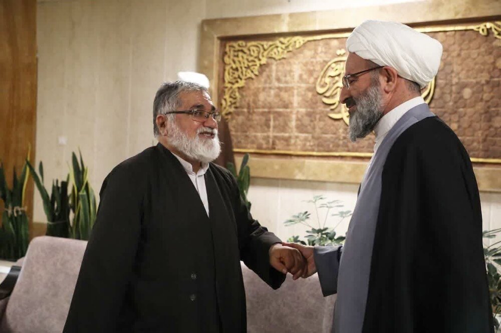 در امر تبلیغ باید گزارههای فکری بیپایه را به چالش کشید/ در عصر «انسان رسانهها» حتی دقیقهها اهمیت مییابند