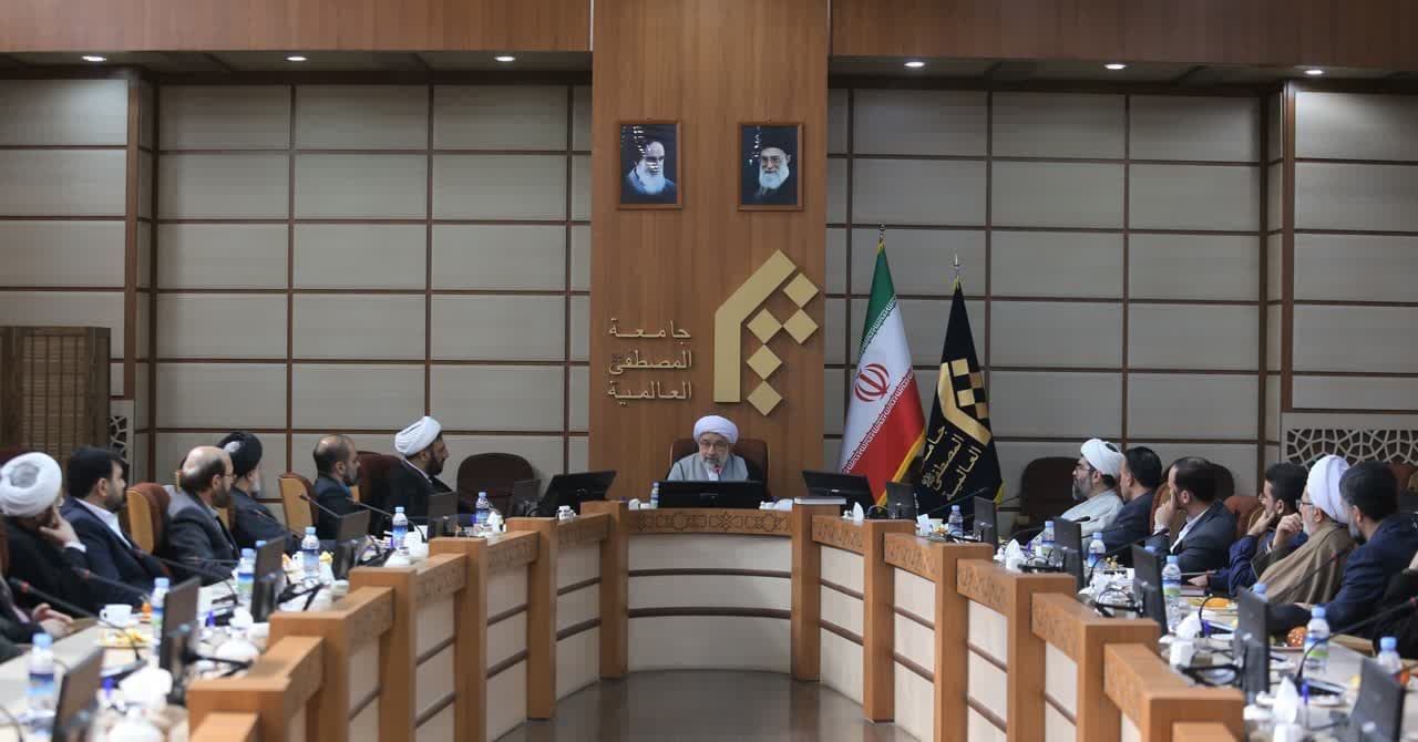 برخورداری از روحیه ایثار و باور قلبی شرط توفیق در خدمت است