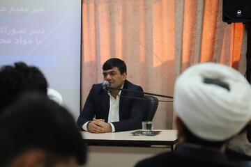 تصاویر/ برگزاری دوره آموزشی مهارت‌های پیشگیری از آسیب های اجتماعی