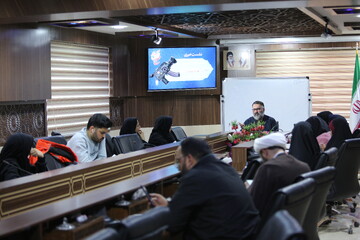 تصاویر/ نشست تببینی اصحاب رسانه چهارمحال و بختیاری با مسئول قرارگاه جهاد تبیین کشور