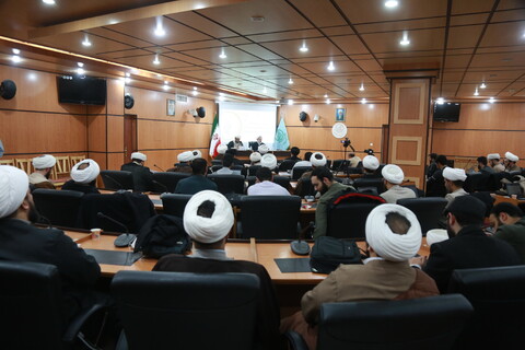 نشست علمی "بازتبیین و آسیب شناسی اندیشه کارکرد نصوص مبین اهداف عالی و مقاصد شریعت در استنباط احکام"