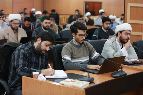 نشست علمی "بازتبیین و آسیب شناسی اندیشه کارکرد نصوص مبین اهداف عالی و مقاصد شریعت در استنباط احکام"
