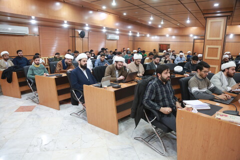 نشست علمی "بازتبیین و آسیب شناسی اندیشه کارکرد نصوص مبین اهداف عالی و مقاصد شریعت در استنباط احکام"