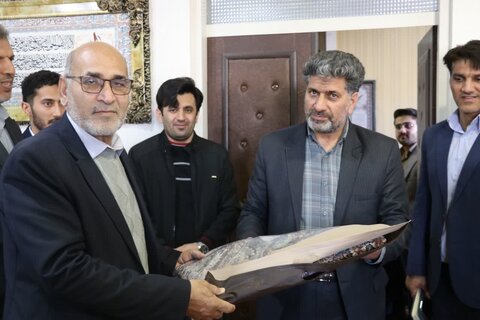 تصاویر/ تجلیل از جانبازان اداره کل آموزش وپرورش یزد و مدیر کل جانباز