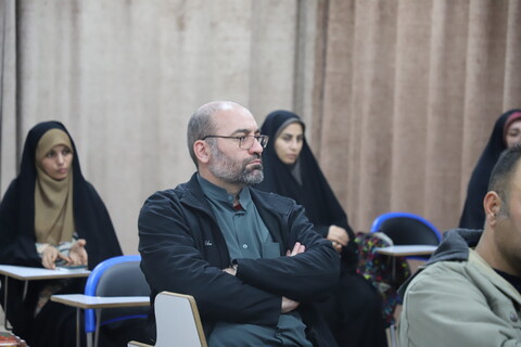 تصاویر/ جلسه با اولیاء دانش آموزان موسسه جام حوزه علمیه خاتم الانبیاء سنندج