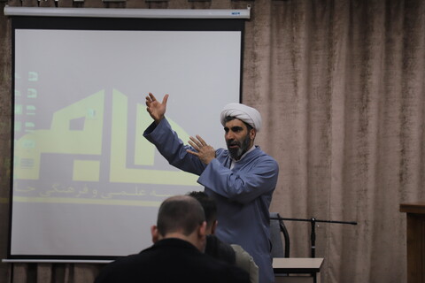 تصاویر/ جلسه با اولیاء دانش آموزان موسسه جام حوزه علمیه خاتم الانبیاء سنندج