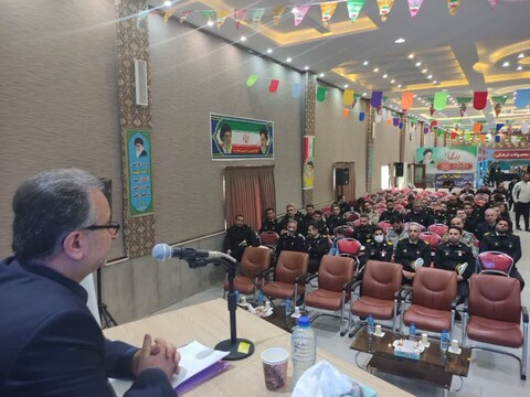 تصاویر/ نشست تخصصی ارائه مقالات علمی برتر اولین اجلاسیه سراسری نماز نیروهای مسلح