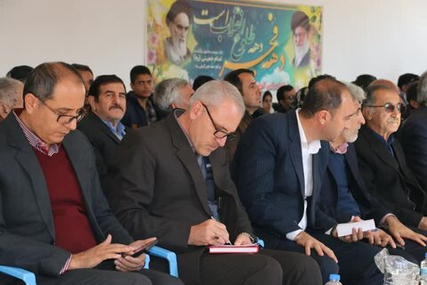 تصاویر/جشن انقلاب و اعیاد شعبانیه در روستای «حاجی شوره» شهرستان کامیاران