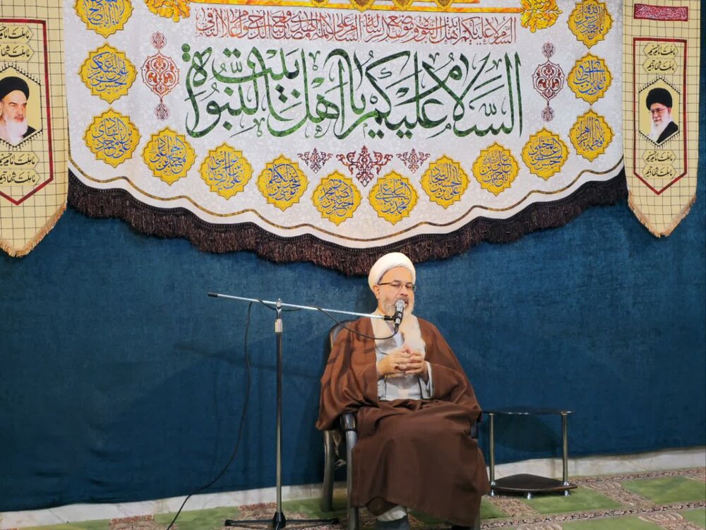 معاون حوزه علمیه کشور با طلاب کادر و اساتید حوزه علمیه کهگیلویه و بویراحمد دیدار و گفت وگو کرد