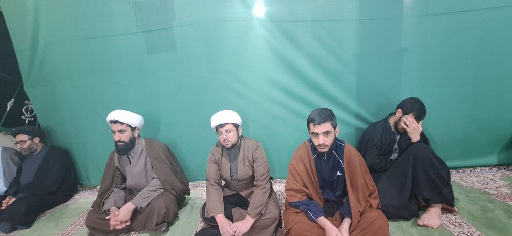 معاون حوزه علمیه کشور با طلاب کادر و اساتید حوزه علمیه کهگیلویه و بویراحمد دیدار و گفت وگو کرد