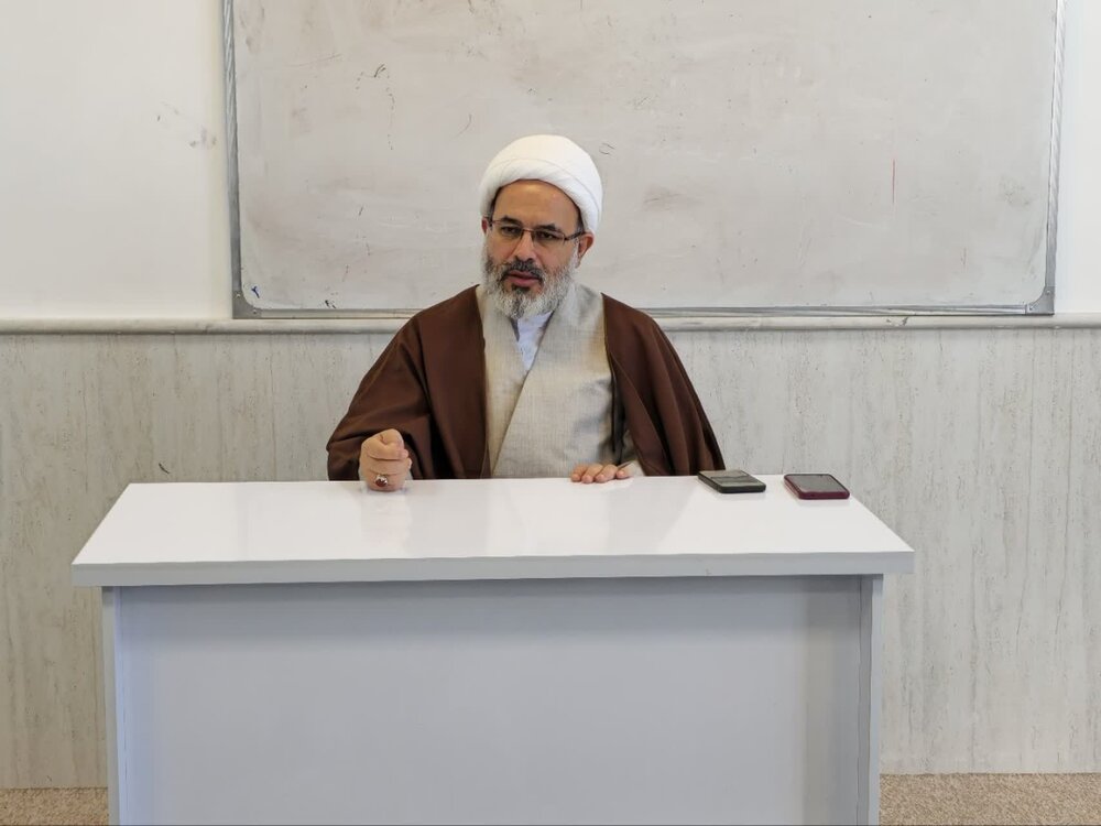 معاون حوزه علمیه کشور با طلاب کادر و اساتید حوزه علمیه کهگیلویه و بویراحمد دیدار و گفت وگو کرد