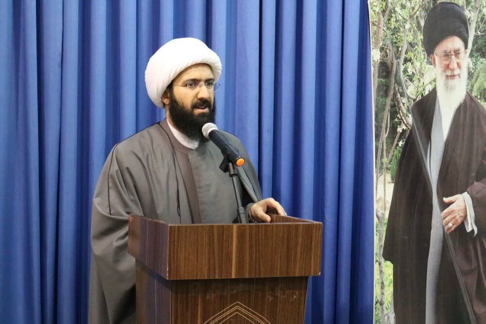همایش علمی بصیرتی با موضوع " نقش باز تأسیس حوزه علمیه قم در تحقق انقلاب اسلامی"