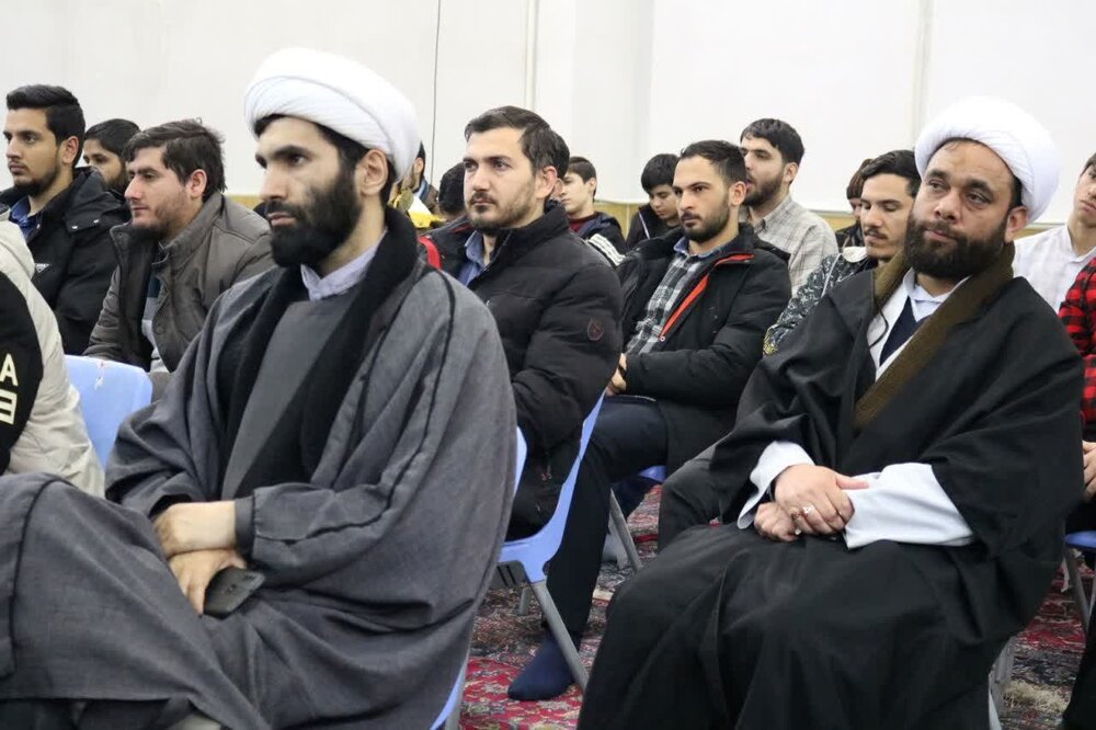 همایش علمی بصیرتی با موضوع " نقش باز تأسیس حوزه علمیه قم در تحقق انقلاب اسلامی"