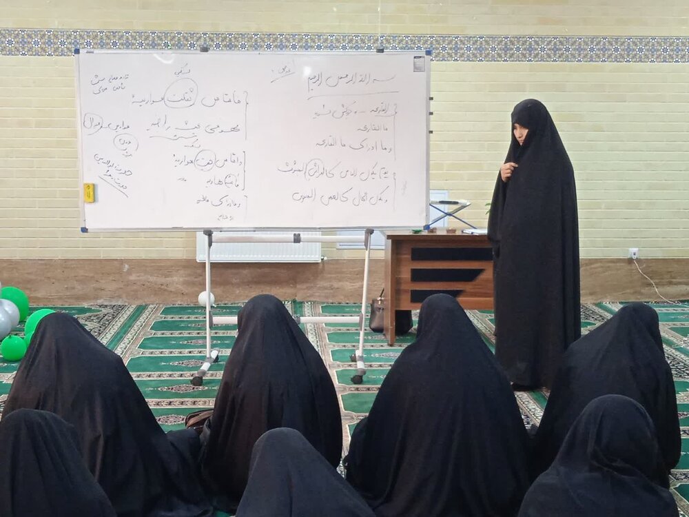 سوره قارعه، انذار انسان و جامعه به وسیله یادآوری قیامت است