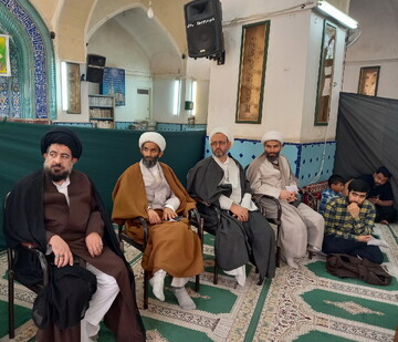 تصاویر/ نشست ایجاد انگیزه در طلاب برای مهارت های تبلیغی و روابط بین الملل در مدرسه علمیه آیت‌الله مدنی(ره) کاشان