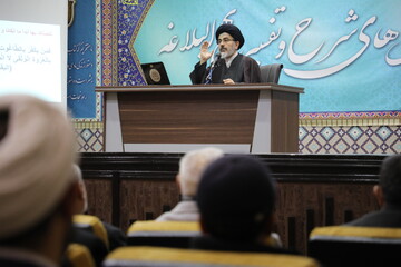 تصاویر/ درس شرح نهج البلاغه امام جمعه ارومیه