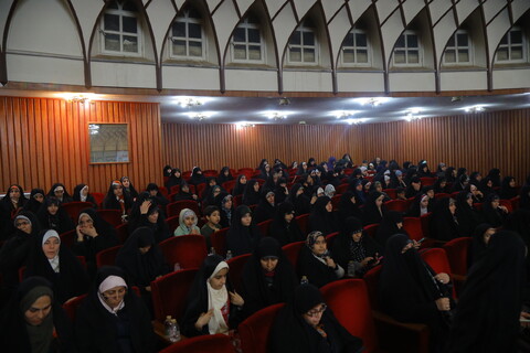 تصاویر / جشن بزرگ " فجر مهدوی در پایگاه انقلاب اسلامی " با حضور طلاب و خانواده های آنان