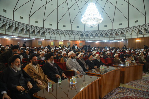 تصاویر / جشن بزرگ " فجر مهدوی در پایگاه انقلاب اسلامی " با حضور طلاب و خانواده های آنان