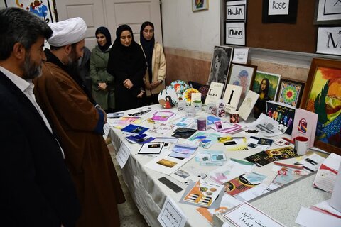 تصاویر/ حضور امام جمعه شهرستان خوی در هنرستان دخترانه شهید اصغرزاده