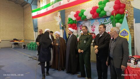 تصاویر/ مراسم جشن ایام الله دهه فجر در کشاورز