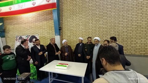 تصاویر/ مراسم جشن ایام الله دهه فجر در کشاورز