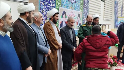 تصاویر/ ویژه برنامه گرامیداشت ایام الله دهه فجر در تکاب