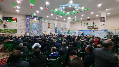 تصاویر/ ویژه برنامه گرامیداشت ایام الله دهه فجر در تکاب