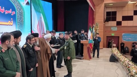 تصاویر/ آیین تجلیل از خانواده‌های معظم شهدای انتظامی و تجلیل از برگزیدگان و اعطای دومین میزبانی اجلاسیه نماز نیروهای مسلح