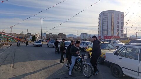 تصاویر/ ایجاد ایستگاه صلواتی به مناسبت اعیاد شعبانیه توسط طلاب شاهین دژ