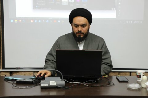 کارگاه یکروزه آموزشی اینفوگرافیک «حجره هنر»