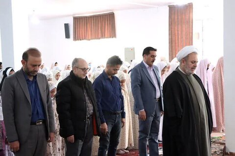 تصاویر/ جشن تکلیف دانش آموزان نوشین شهر