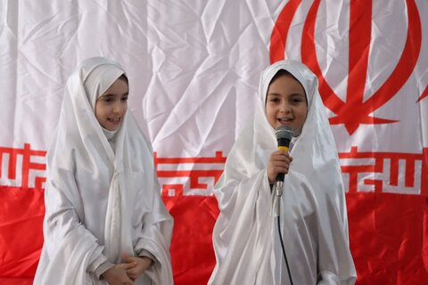 تصاویر/ جشن تکلیف دانش آموزان نوشین شهر