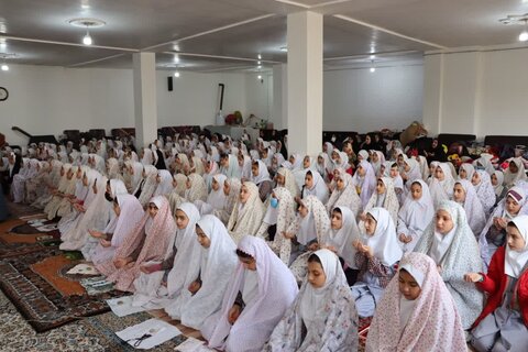 تصاویر/ جشن تکلیف دانش آموزان نوشین شهر