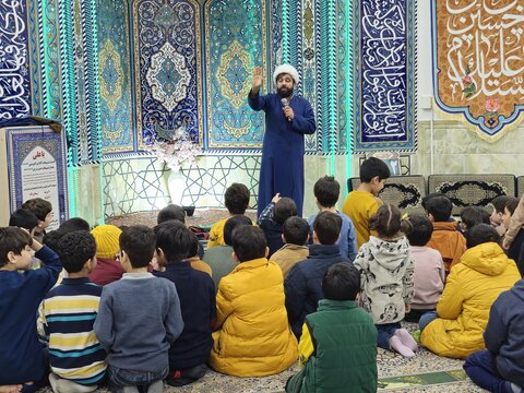 جلسات تربیتی کودکان مسجد امام رضا(ع) میدان بسیج