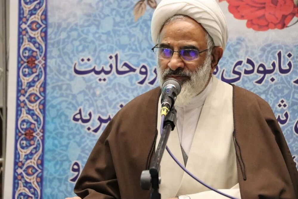 مکتب امام(ره) باید برای تداوم انقلاب اسلامی تبیین شود